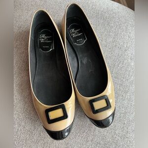 Roger Vivier Brown Buckled Lacquered Flats - Size 8 - Women’s